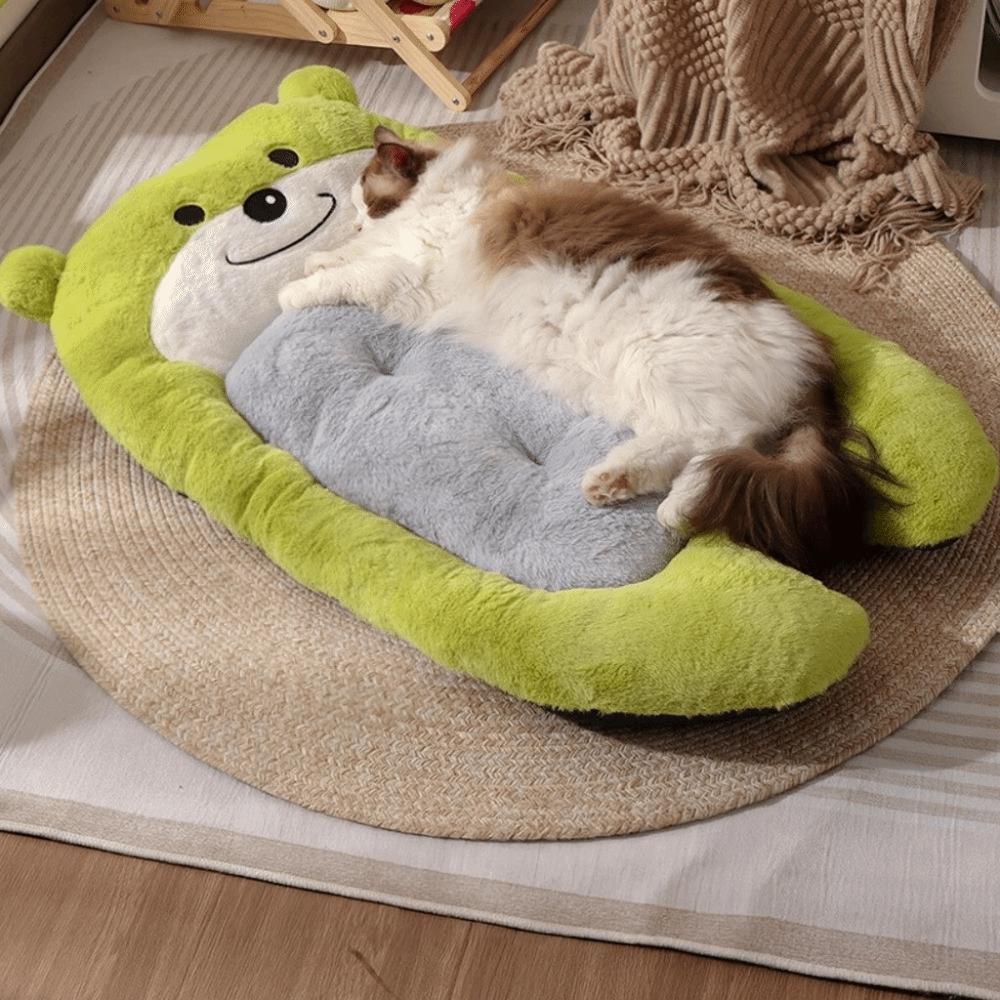 Cute Bear Shape Pet Mat Anti-slip Thickened Dog Sleeping Pads Soft Comfortable Warm Dog Mat Autumn Winter