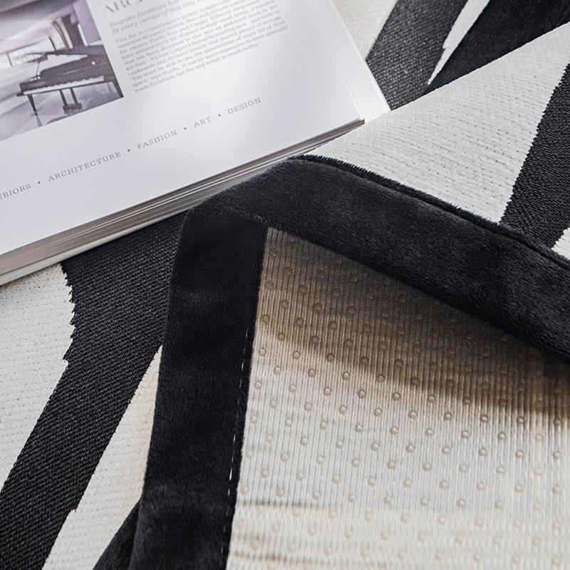 Leather High-End Sofa Cushion  New Chenille Seat Cushion All Seasons Non-Slip Black And White Sofa Cover Cover Cloth