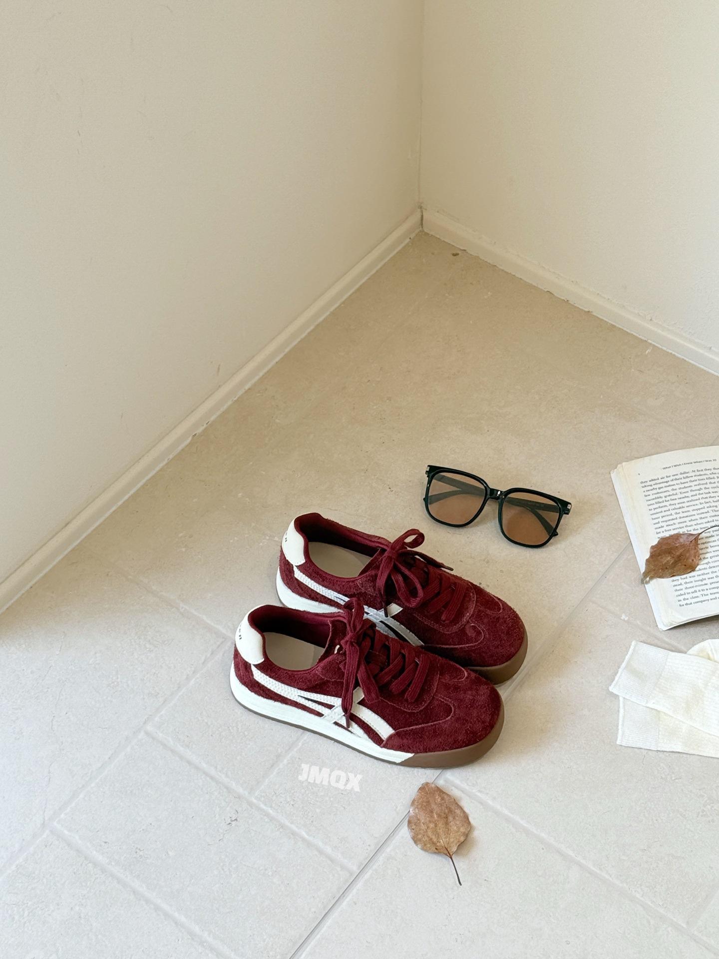 

Кожаные ретро красные кроссовки Forrest Gump женские 2025 осень новая мягкая подошва удобные и универсальные нишевые для маленькой ноги немецкие тренировочные кроссовки 39 красный