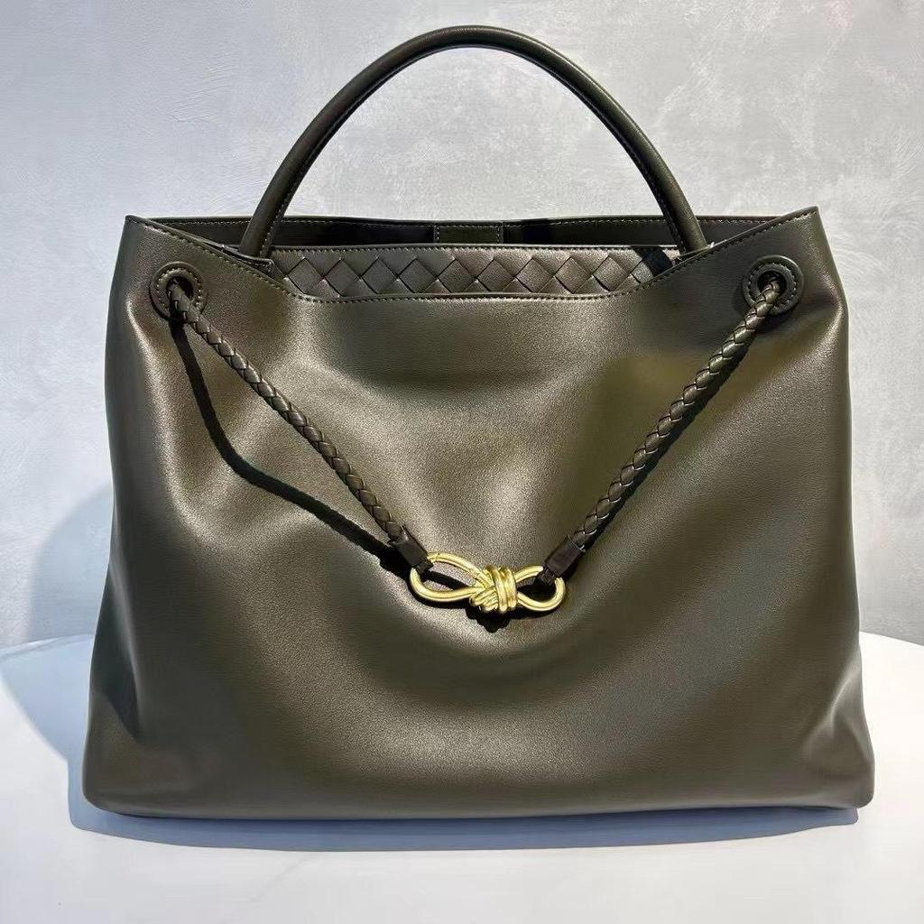 Women's 2026 New Texture Genuine Leather Large Capacity Tote Bag Women's Diagonal Cross Commuter Bow Single Shoulder Handbag