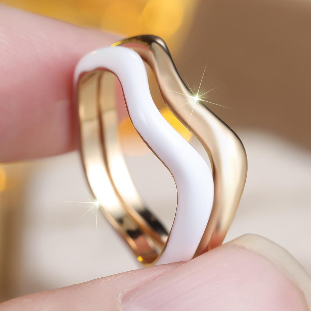 Women's Fashion Wavy Ring Set Thick Golden Band Minimalist Wave Jewelry Set Irregular Stacking Ring