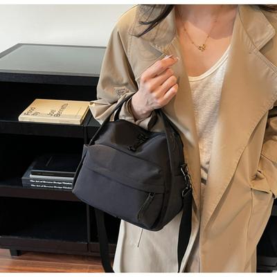 Relaxing Versatile Single Shoulder Bag Fashiable Commuting Crossbody Bag Lightweight and Trendy Handbag