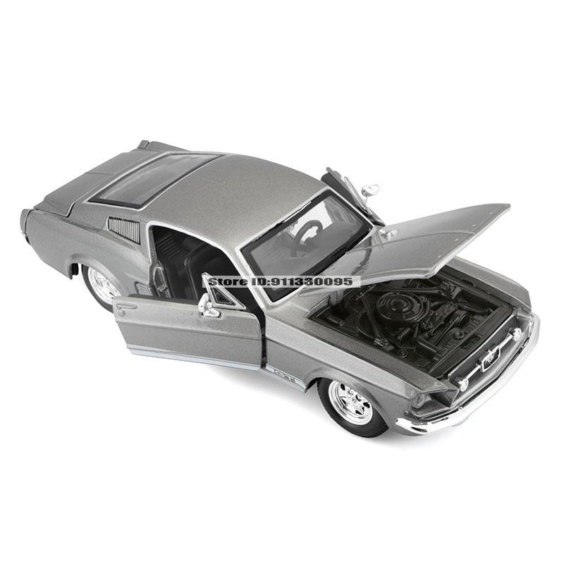 Maisto 1:24 1967 Mustang GT FORD Shelby GT500 Alloy Car Model Handicraft Decoration Collection Toy Tool Gift Die Casting