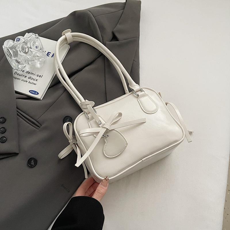 

Ladies bag 2024 new trendy 2024 fashion foreign style shoulder messenger bag this year popular portable small square bag