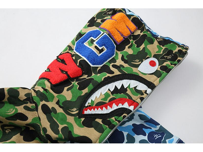 Hanorac cu fermoar și patch-uri tip rechin camuflaj, cu căptușeală de catifea - Stil trendy pentru cupluri