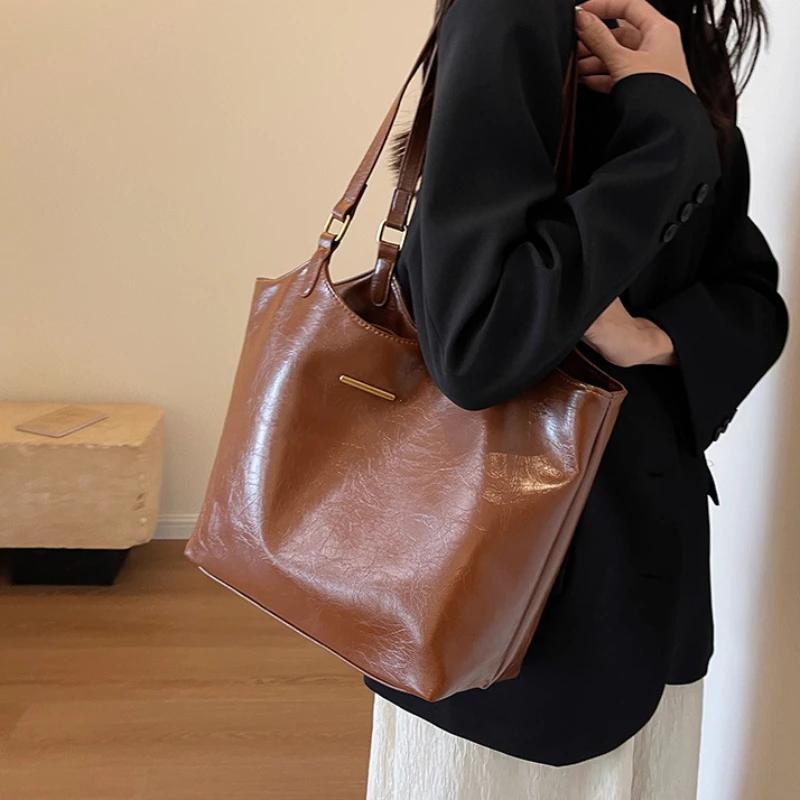 Big Shoulder Bags for Women Large Capacity Tote Bag Winter Vintage Solid Color Zipper Leather Travel Retro Handbag Purse