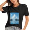 See und Himmel Landschaft unisex Baumwoll T-Shirt, Hochwertiger Druck, Langlebig, Entspannte Passform Mode Tee. Friedlicher See und Wolkenreflexion Kunstwerk. 150 Cha