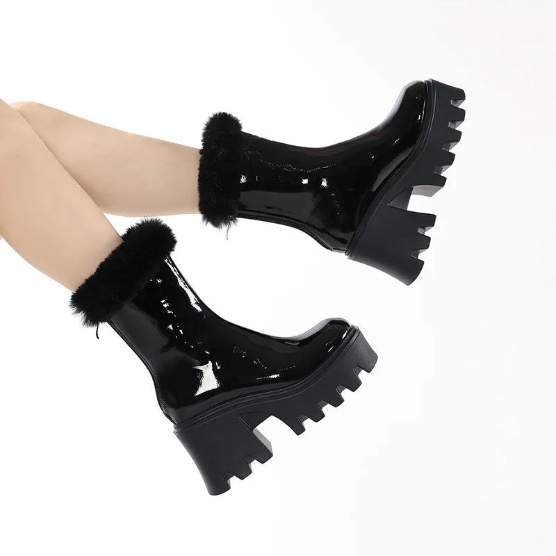 Fashion 2025 New Women's Boots Autumn and Winter Plush Neckline Warm Black Round Head Locomotive Retro Cool Thick Bottom Horse Boots