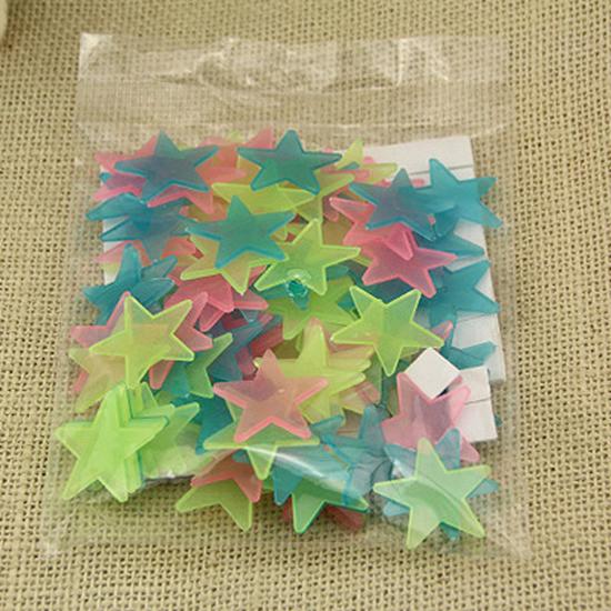 100-Piece 2-3cm Fluorescent 3D Star Wall & Refrigerator Glow Stickers