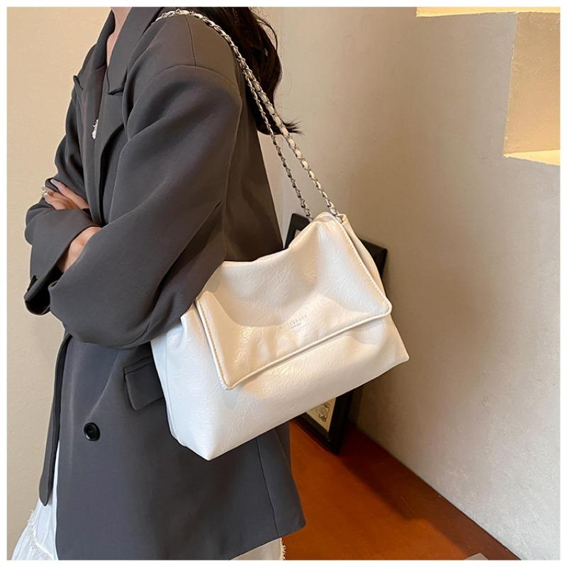 Simple and versatile bag women's large-capacity new summer leisure chain shoulder bag commuter tote bag