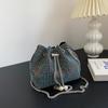 Internet Celebrity Hot Diamond Mini Small Bag Women's Bag 2025 Spring and Summer New Models This Year Popular Chain Messenger Bag Bucket Bag
