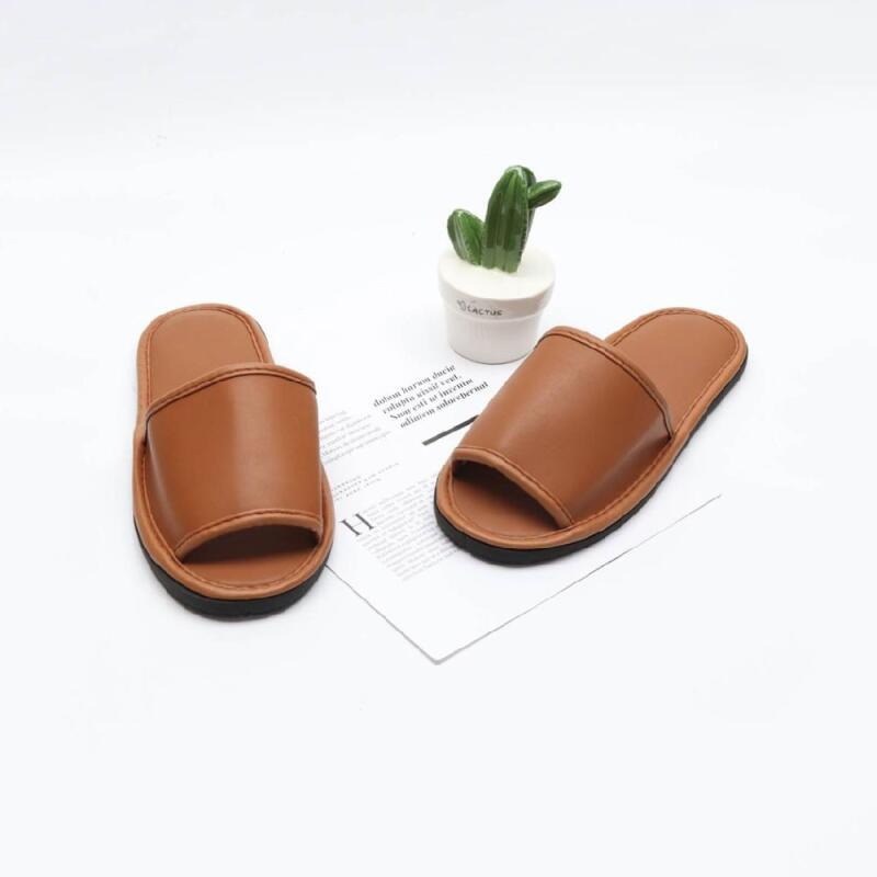 

Простые однотонные гостевые тапочки для дома brown