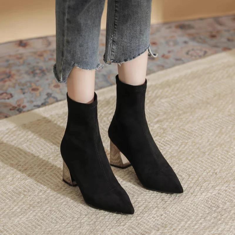 Solide Flock Stiefeletten Damenschuhe Frau Spitz Zehenbereich Stretchig Quadratische Hohe Absätze Schwarz Mode Socken Kurze Stiefel