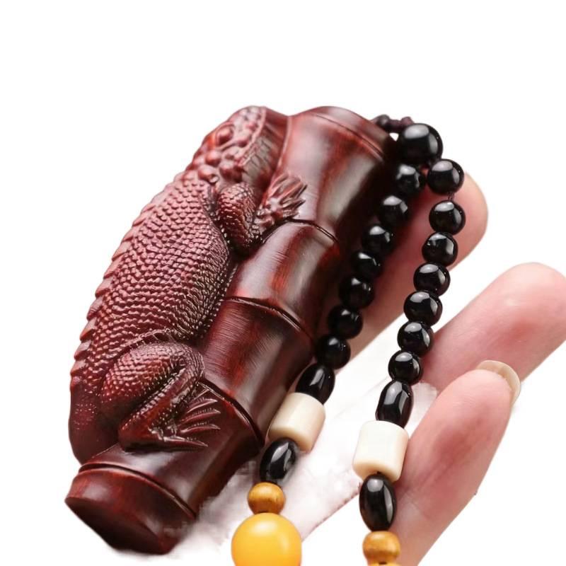 Rosewood Bamboo Joint Golden Cicada Carving – Boyfriend's Personal Ornament