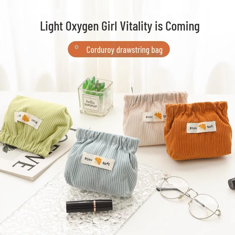 

Предложение BOGO: Набор многофункциональных сумок для хранения и переноски Lipstick Organizer - Brown (1 piece)