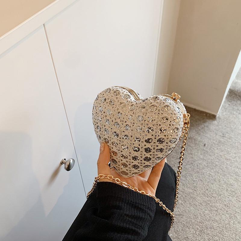 Chic Fashion Crossbody Bag Unique Simple Heart-shaped Shoulder Bag For 2024 Trend