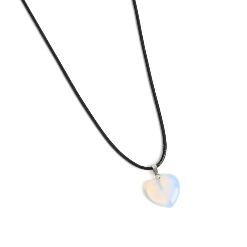 

Green Luminous Loves Heart Stone Couple Necklace Natural Stone Geometric Pendant Necklace Fashion Bohemian Jewelry Gift