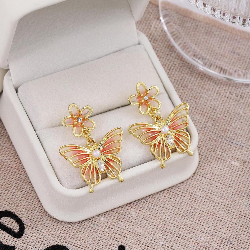 Silver Needle Gradient Butterfly Pearl Earrings - Korean Style High-End Luxury Design for Women
