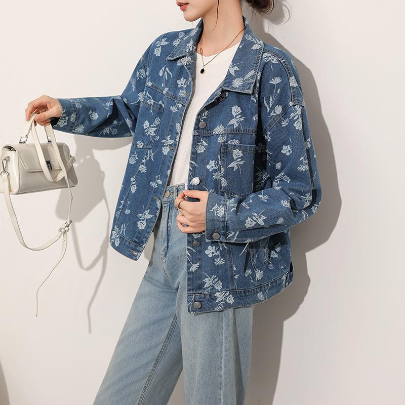 Vintage-style Short Denim Jacket with a Turn-down Collar for Women, 2026 Spring New Casual Jacket, Loose-fitting Top