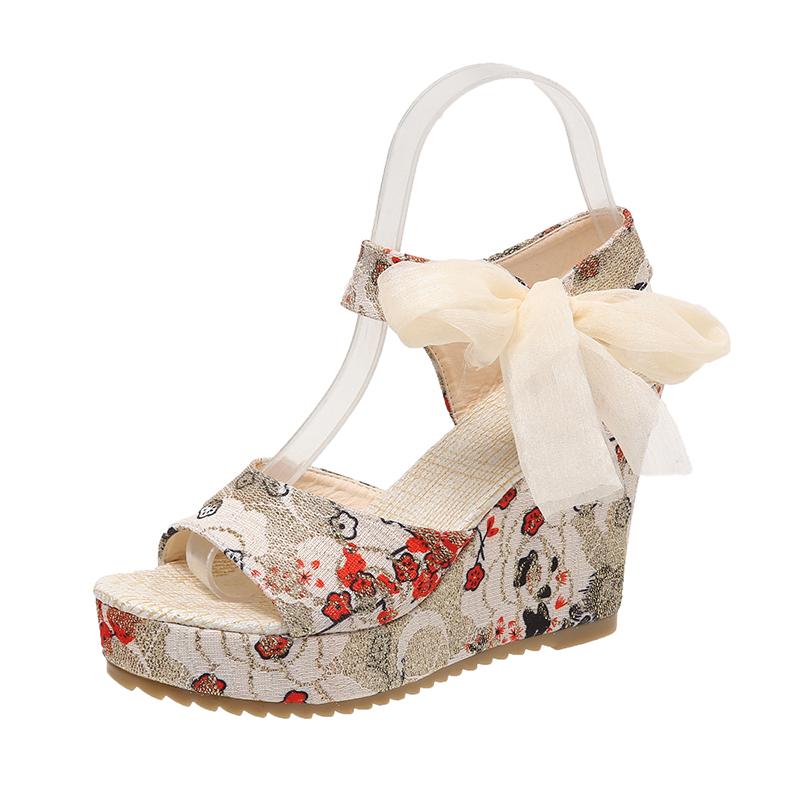 Moda Novas sandálias femininas plataforma de dedo aberto Moda estampa de flores Cadarço cunhas salto alto sandálias femininas sapatos casuais para festa
