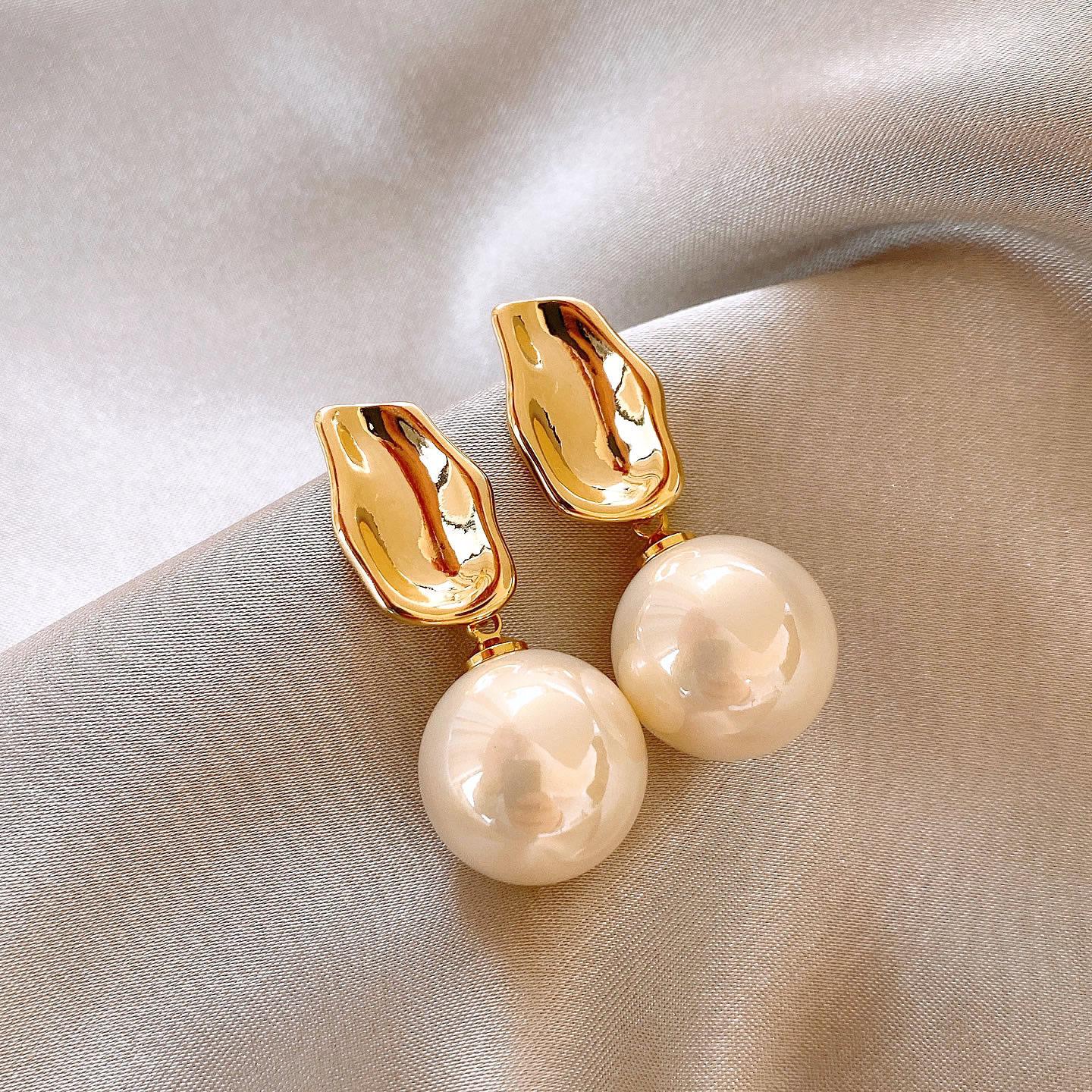 Silver Needle French Baroque Irregular Pearl Stud Earrings Niche Design Earrings Earrings Women