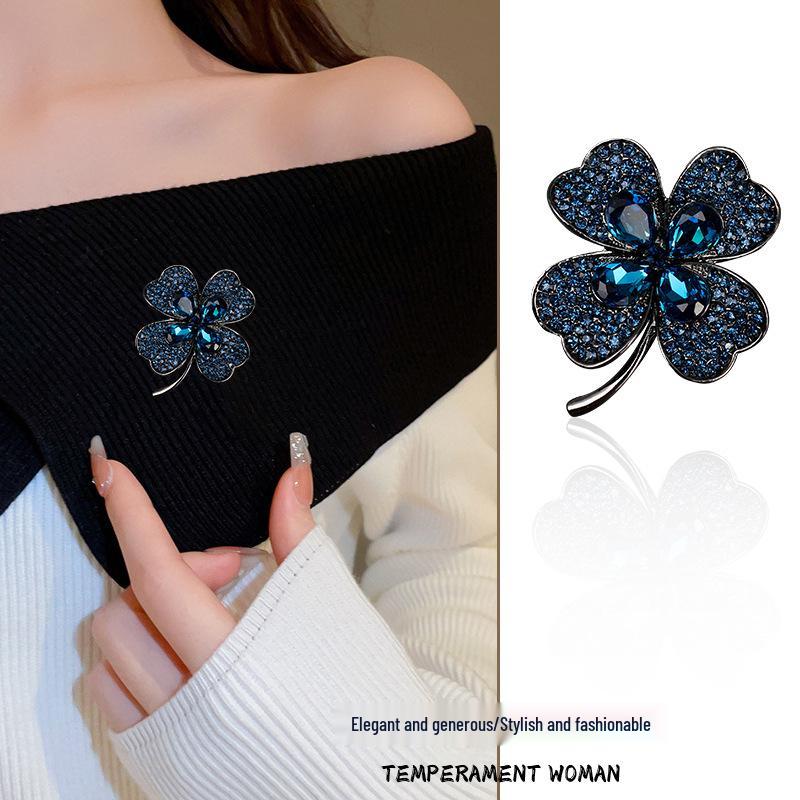 Korean High-end Crystal Four-Leaf Clover Brooch for Women's Suits and Niche Clothing
