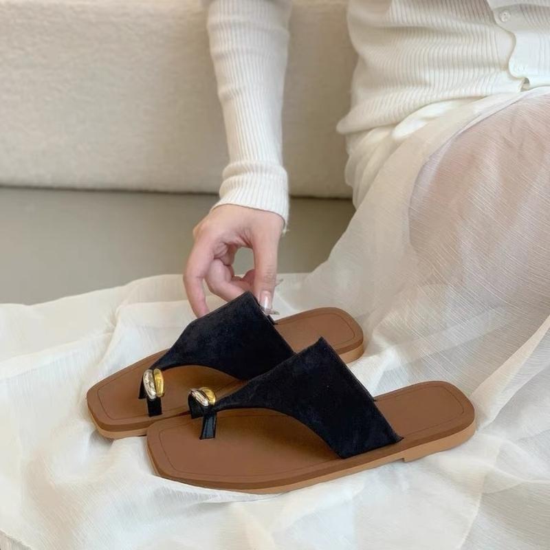 Fashion Summer New Ladies Outdoor Flip-flops 2025 Fashion Women's Soft Clip-toe Beach Slippers Soft Bottom Women Causal Slippers Simple