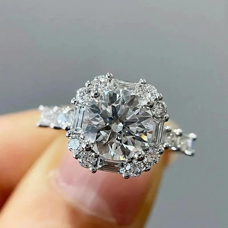 

Huitan Brilliant Engagement Statement Rings for Women Dazzling Cubic Zirconia Fashion Accessories Trendy Elegant Lady Zircon 6