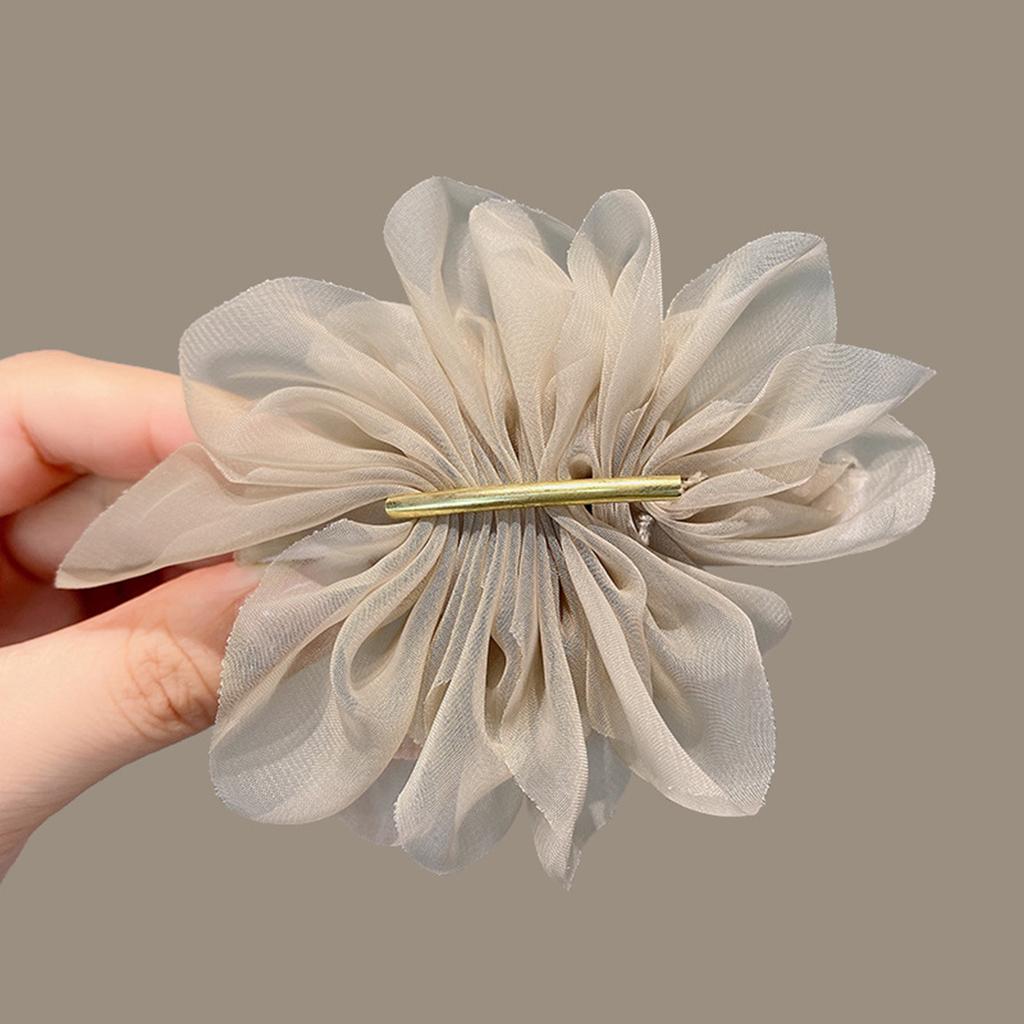 Elegant and Minimalist Chiffon Flower Hair Clip for Women with Four Seasons of Luxury, Minimalist Spring Clip, Versatile Style