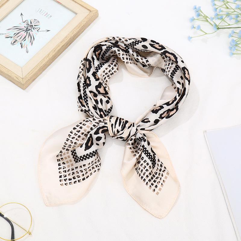 Retro Print Imitation Silk Neck Scarf for Women - Versatile High-End Neck Protector