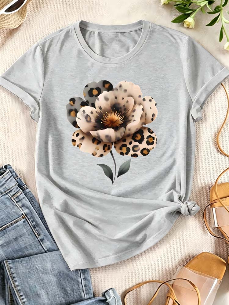 Watercolor Leopard Print Flower Women T-shirt Fashion Graphic Clothing Funny Harajuku T-shirt Female Clothes Tops