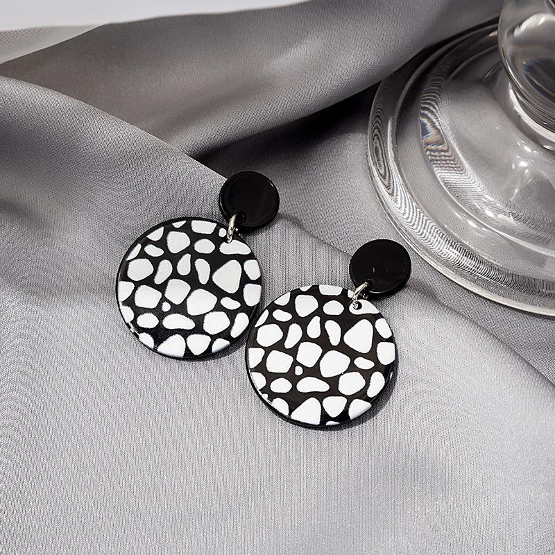 Japan Kawaii Cute Childlike Style Girl Stud Earrings A Variety Of Cartoon Personality Small Ear Jewelry