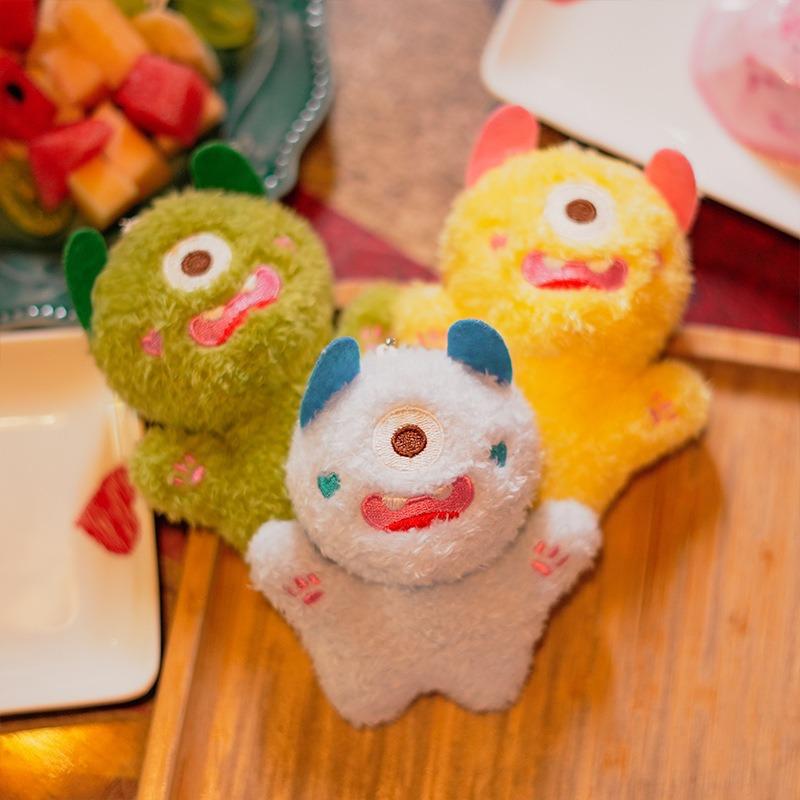 Plush Doll Claw Machine Stall Couple Bag Small Pendant Keychain Squeak School Bag Hanging Decoration