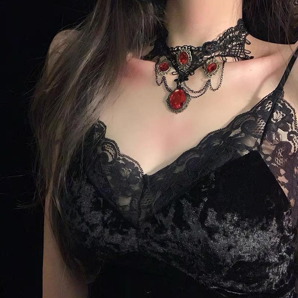 Halloween Dark Scarlet Zircon Lace Tassel Necklace, Vintage Spicy Girl Atmosphere Clavicle Chain