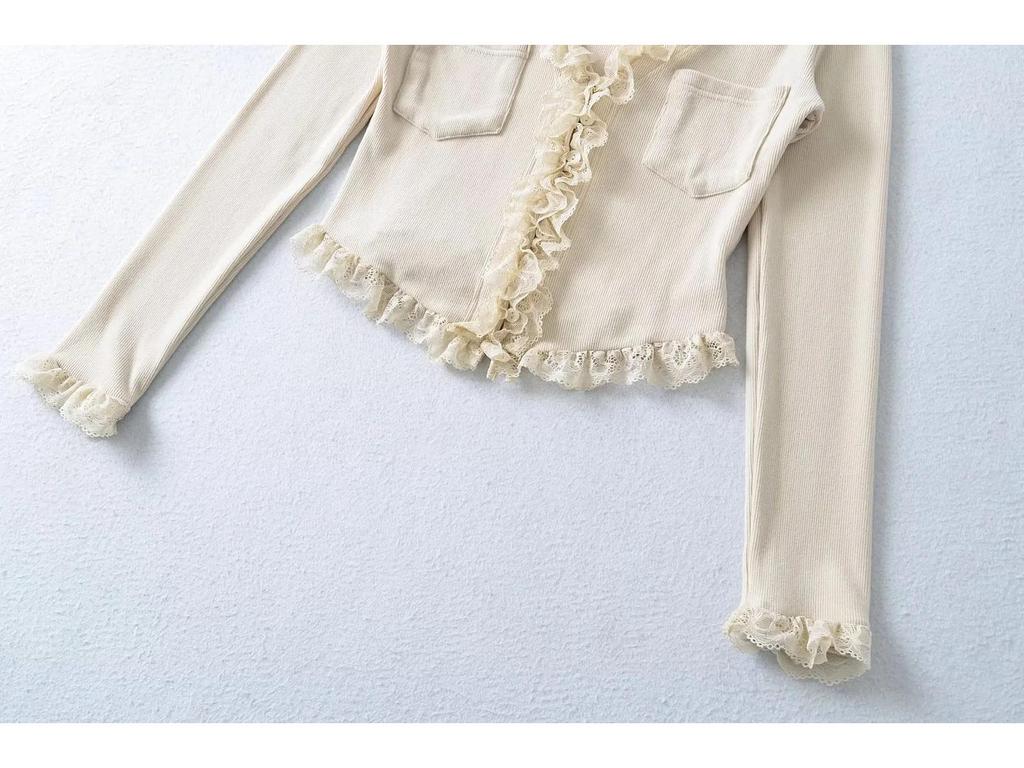 Sweet Lace Trim Patchwork V-Neck Women's Long Sleeve Slim Fit T-Shirt for Spring 2025