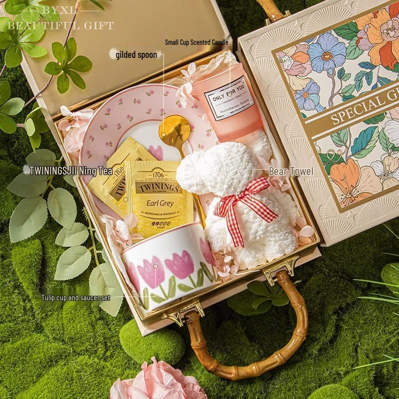 Mysterious Garden Women s Day Gift Set