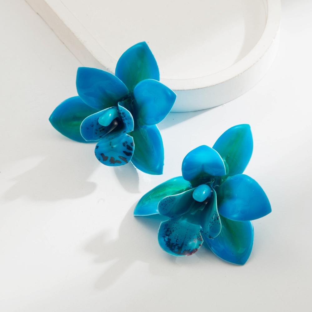 1 Pair Exaggerated Design Flower Stud Earrings Elegant Boho Earrings  Women Accessories
