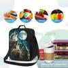 Drei Wölfe heulen den Mond an Druck Isolierte Lunchtasche Wasserdicht Wiederverwendbar Thermisch Bento Tragetasche mit Verstellbarem Schultergurt