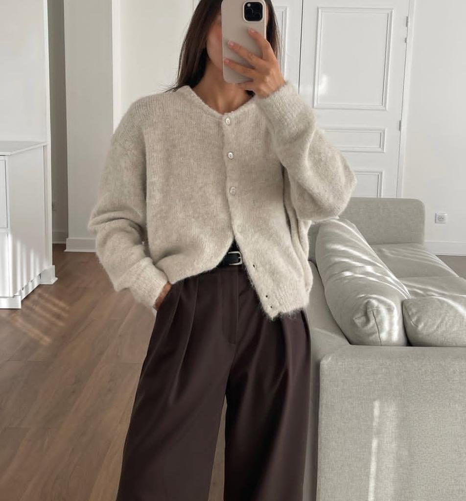 Europe and the United States hot-selling soft knitted cardigan women's 2026 new retro buckle gray sweater jacket ins wind