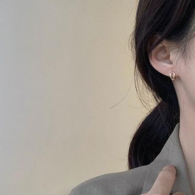 Simple and Compact Ear Buckle Trendy Women's Cold Style Earrings Korean Style Temperament Earrings Earrings for Women