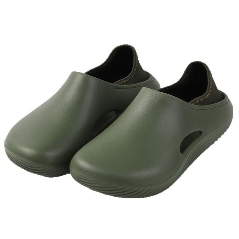 2025 Stepping-on-Clouds Geschlossene Zehenpartie Paar-Sandalen, Neuer Sommerstil, Dicke Sohle Damen Weiche Küchenschuhe