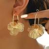 Unique Gold/Silver Flower Earrings Fashionable Statement Jewelry For Women Elegant Oversized Floral Ear Accessories