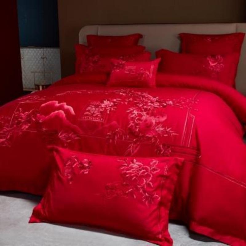 New Chinese style big red embroidery wedding quilt cover polished wedding room bedding wedding four-piece multi-piece set