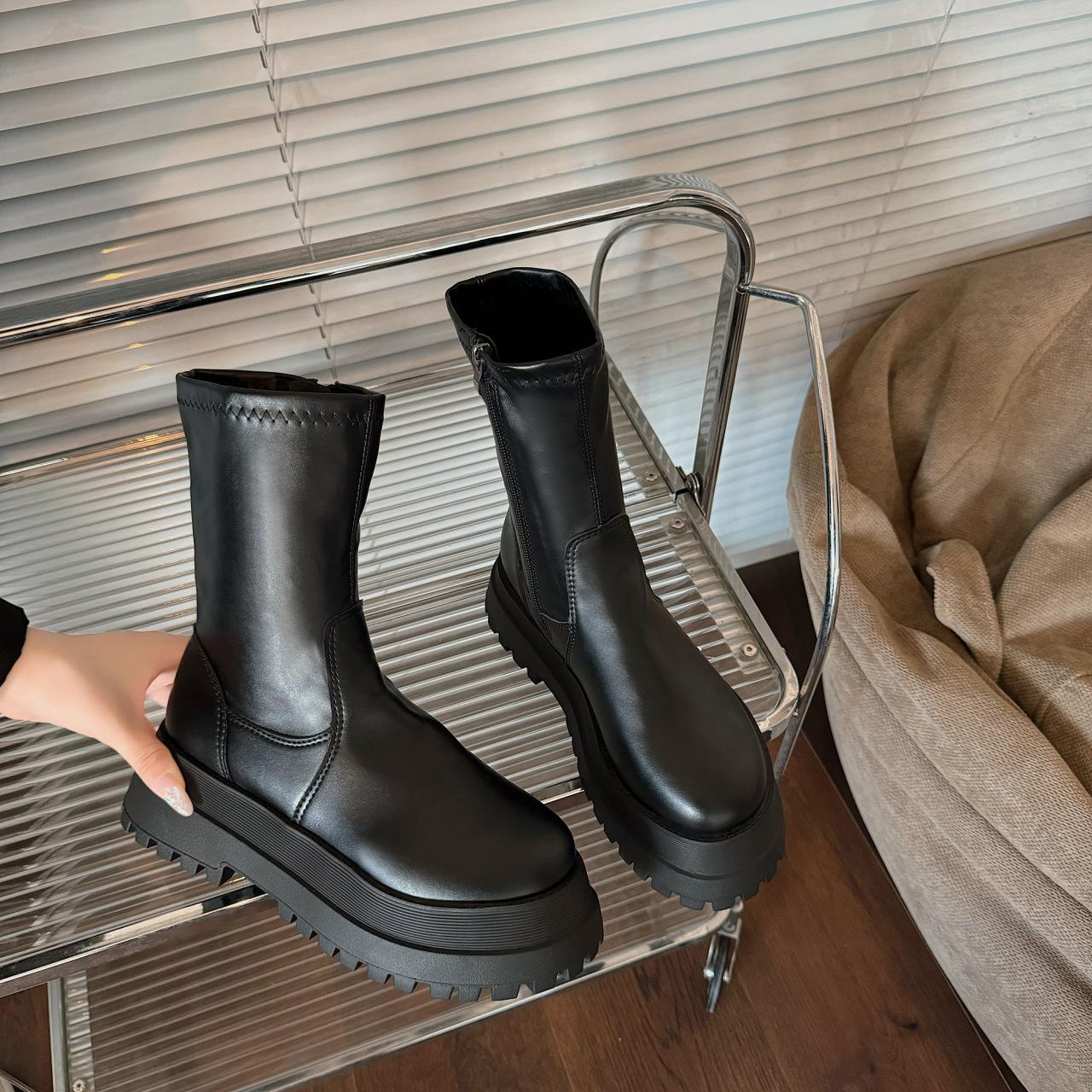 

2025 новая корейская версия модные повседневные рыцарские сапоги высокие красивые локомотивные сапоги короткие сапоги на толстой подошве женские 40 чёрный