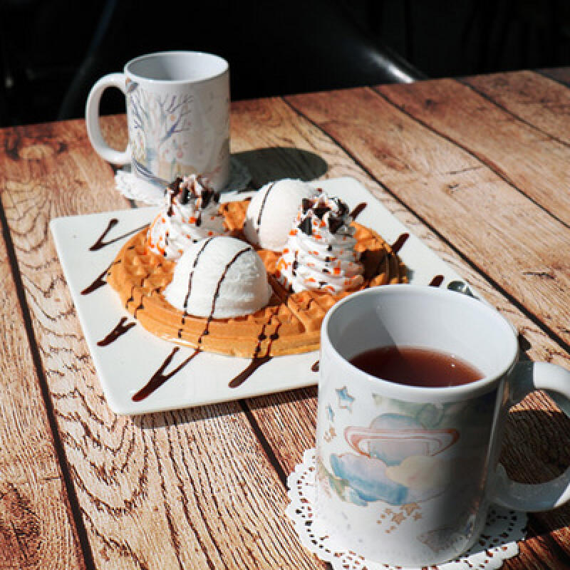 

tf082-Design Mug 2p-Fairy Tale Tree and Planet