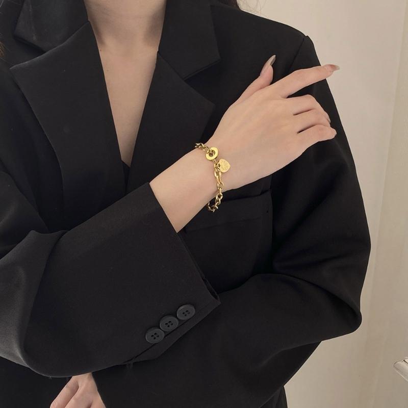 Stylish Heart Shaped Stainless Steel Bracelet for Women Long Time Wearing Jewelry With Adjustable Clasp
