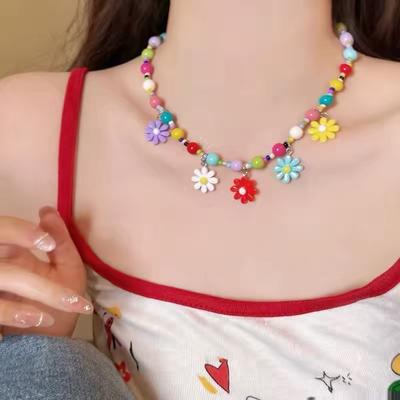 Women Summer Daily Jewelry Dopamine Contrast Small Daisy Necklace, Niche Sweet Vacation Style Decorative Clavicle Chain