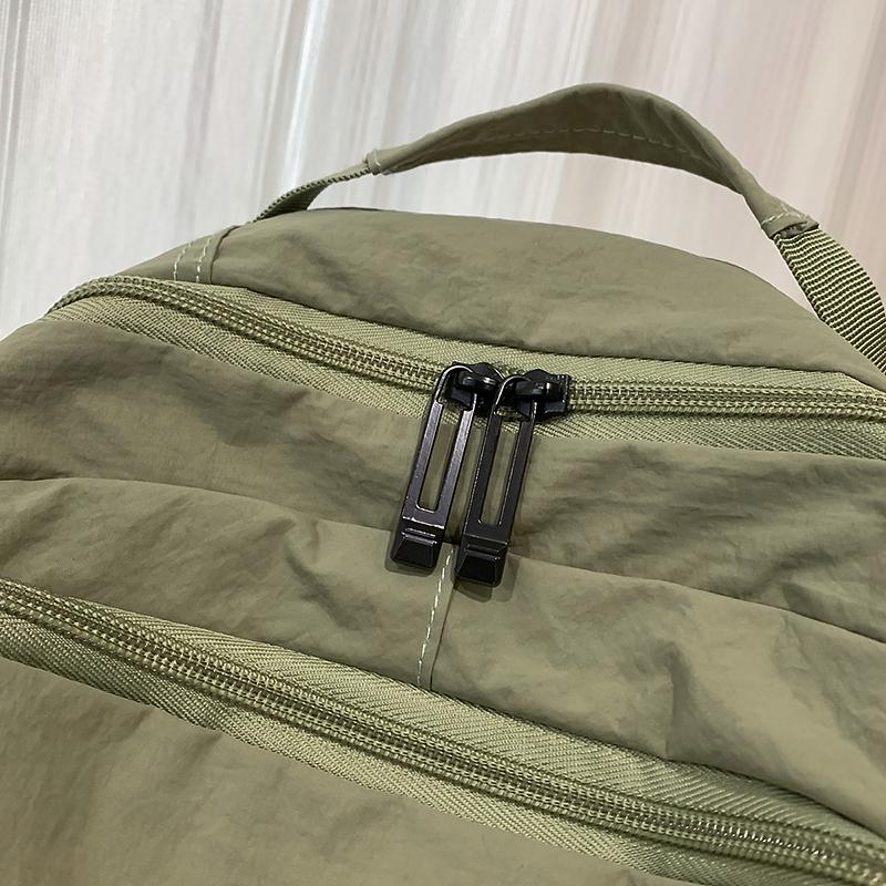 Lightweight Backpack Women's Outdoor Backpack Large Capacity Travel Bag Student Schoolbag