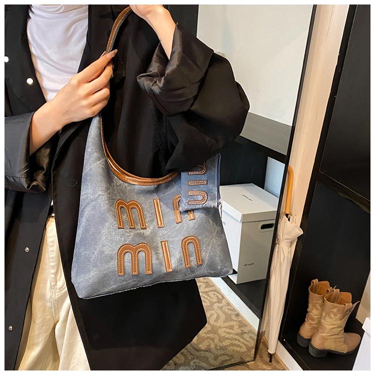 

Французская ретро сумка-кроссбоди через плечо большой вместимости «Круассан» - Осень 2025 31x10x34