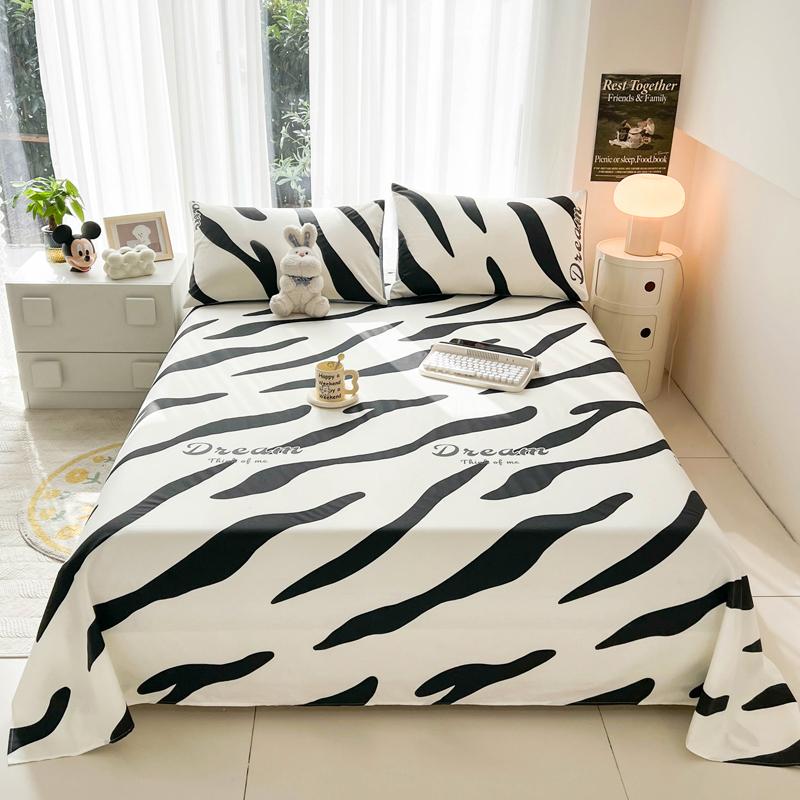 Cute Bear 100% Cotton Bed Sheet Set Plaid Pattern Cartoon Theme Flat Sheets with 2 Pillowcases Breathable Soft Bedding Set